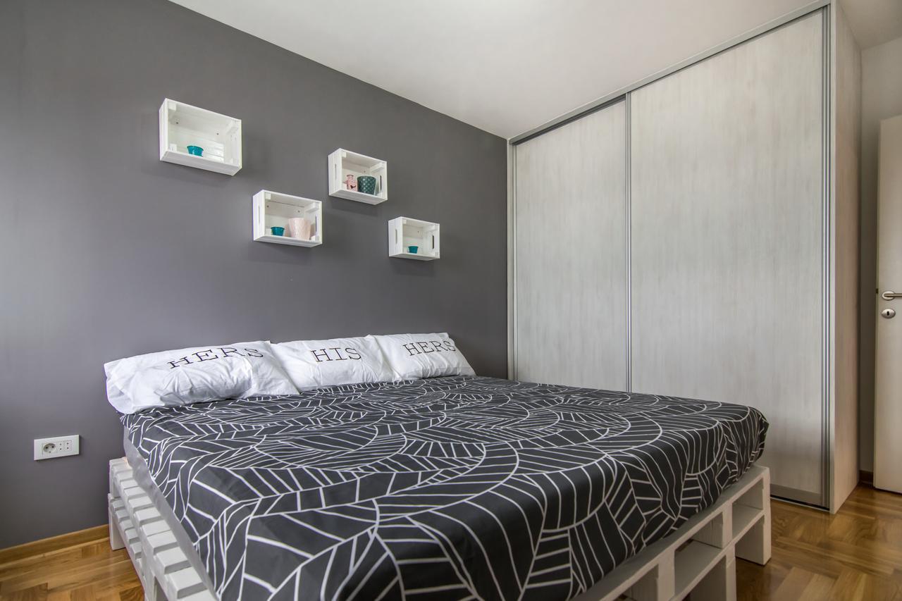 Vortexluxapatman Belgrade Luaran gambar