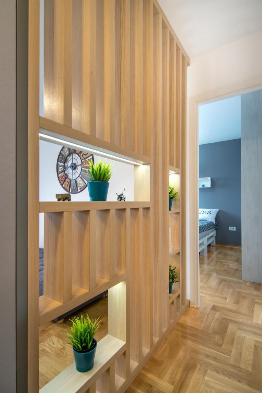 Vortexluxapatman Belgrade Luaran gambar
