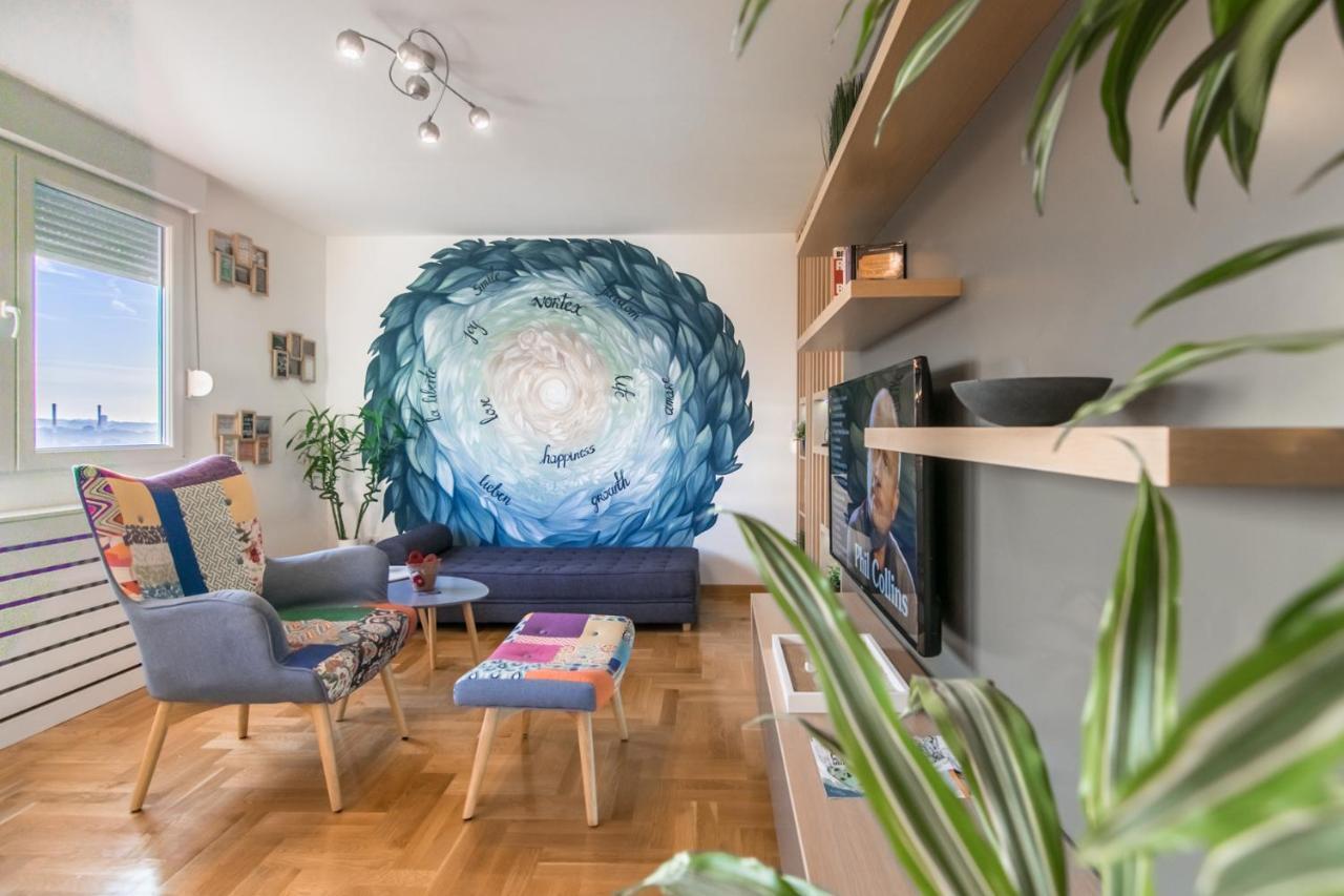 Vortexluxapatman Belgrade Luaran gambar