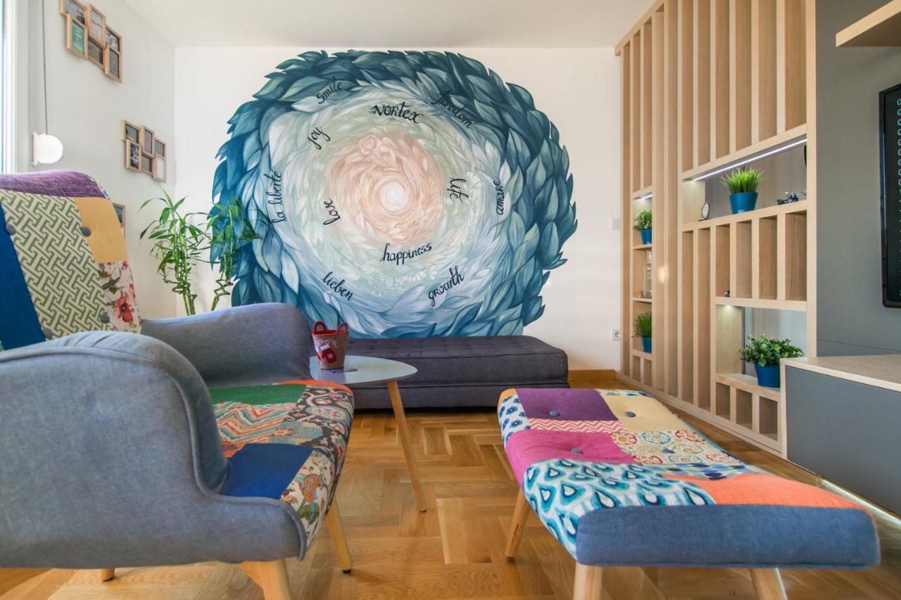 Vortexluxapatman Belgrade Luaran gambar