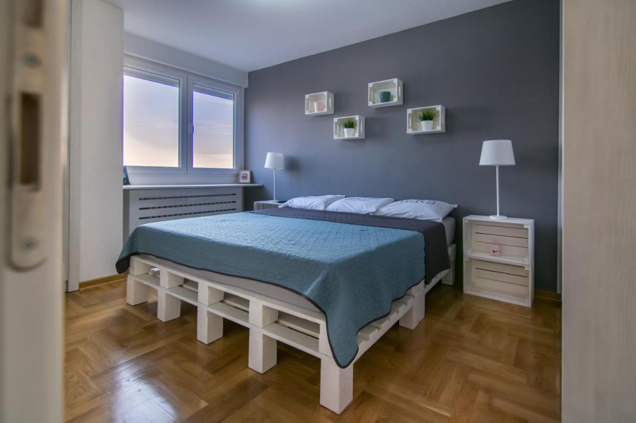 Vortexluxapatman Belgrade Luaran gambar
